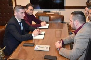 Predstavnici Studentskog parlamenta i Akademije održali sastanak sa gradonačelnikom Požarevca Sašom Pavlovićem